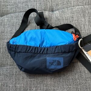 The North Face Mountain Lumbar Fanny Pack